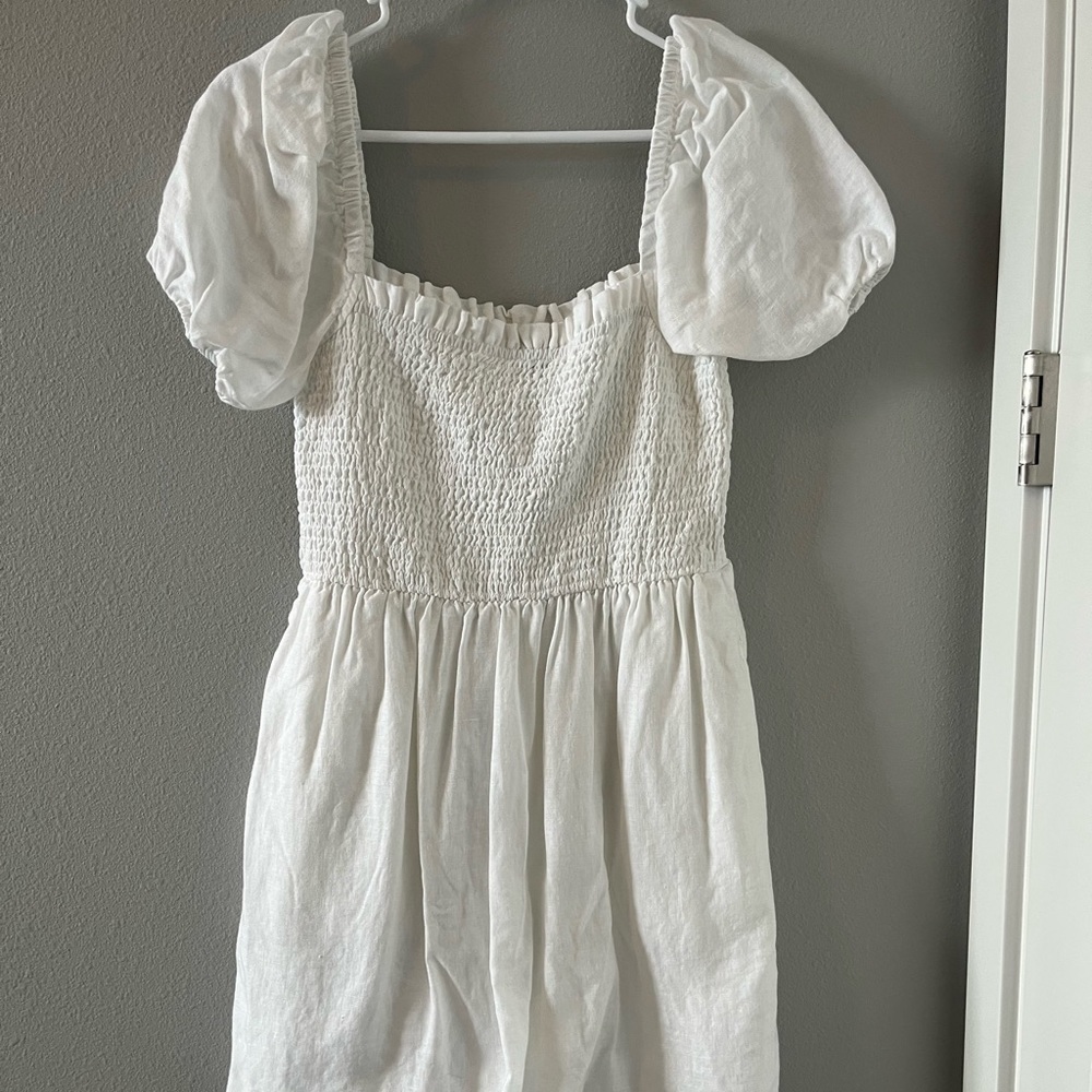 Women’s white linen dress